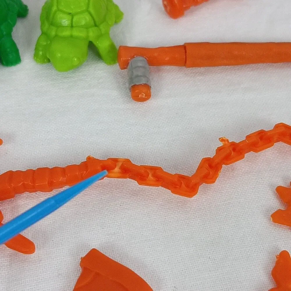 Teenage Mutant Ninja Turtles Weapons Tongue Gun Bat Mini Turtles Harpoon Bat